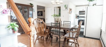 3-bedroom Proctorsville apartment, 10 min from Okemo, on Black River, great view