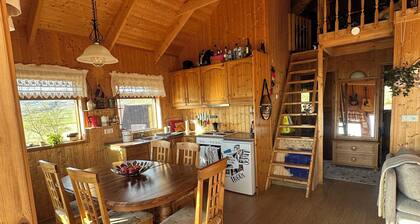 Charming 2-bedroom cabin in the cosy countryside close to Selfoss with WiFi