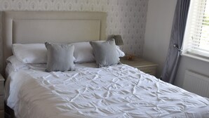 Unclassified image, 2 of 16, button - The Open 2016 Birkdale
12-19th July may be available longer Sleeps up to 8 (Birkdale)
