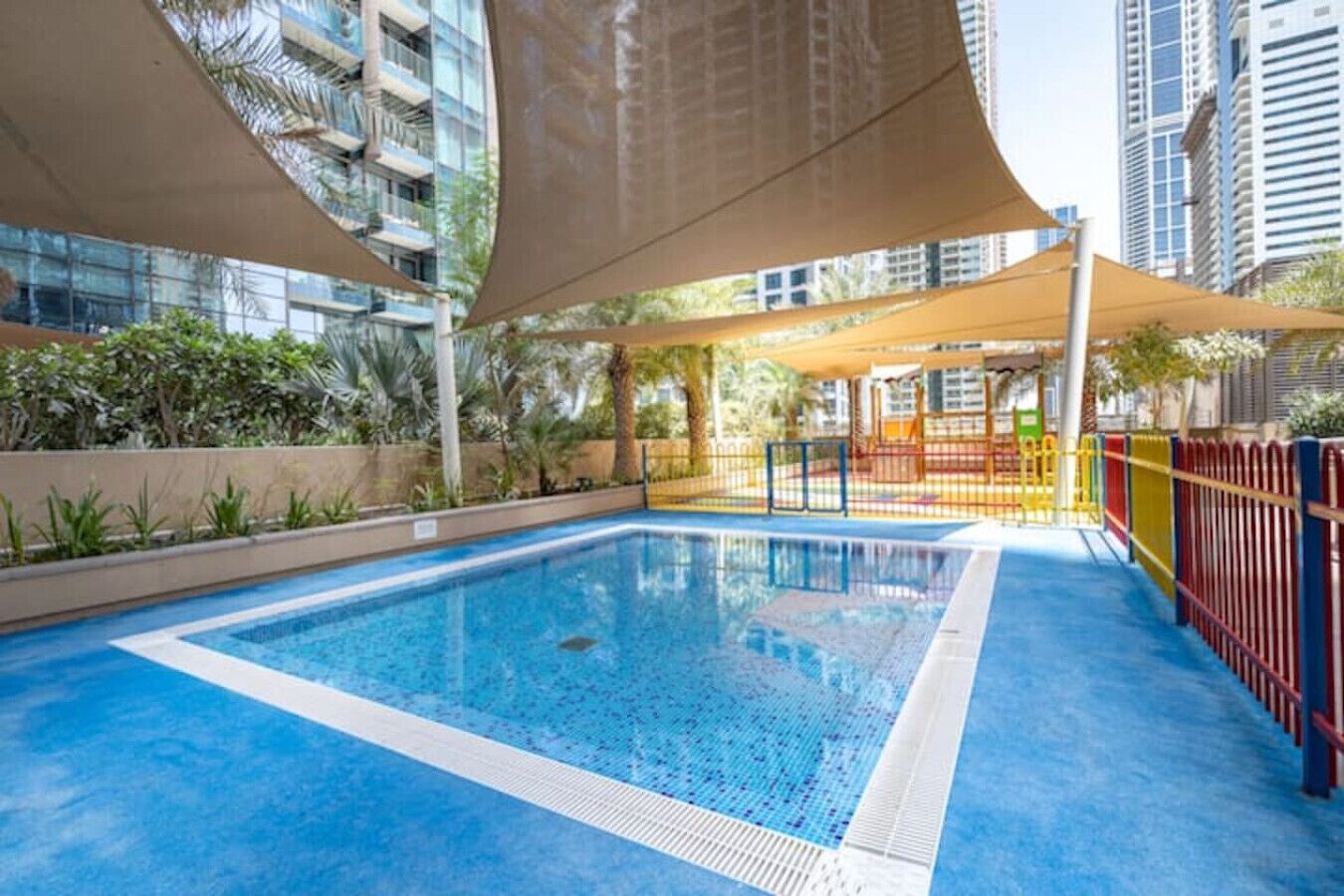 Opvarmet pool