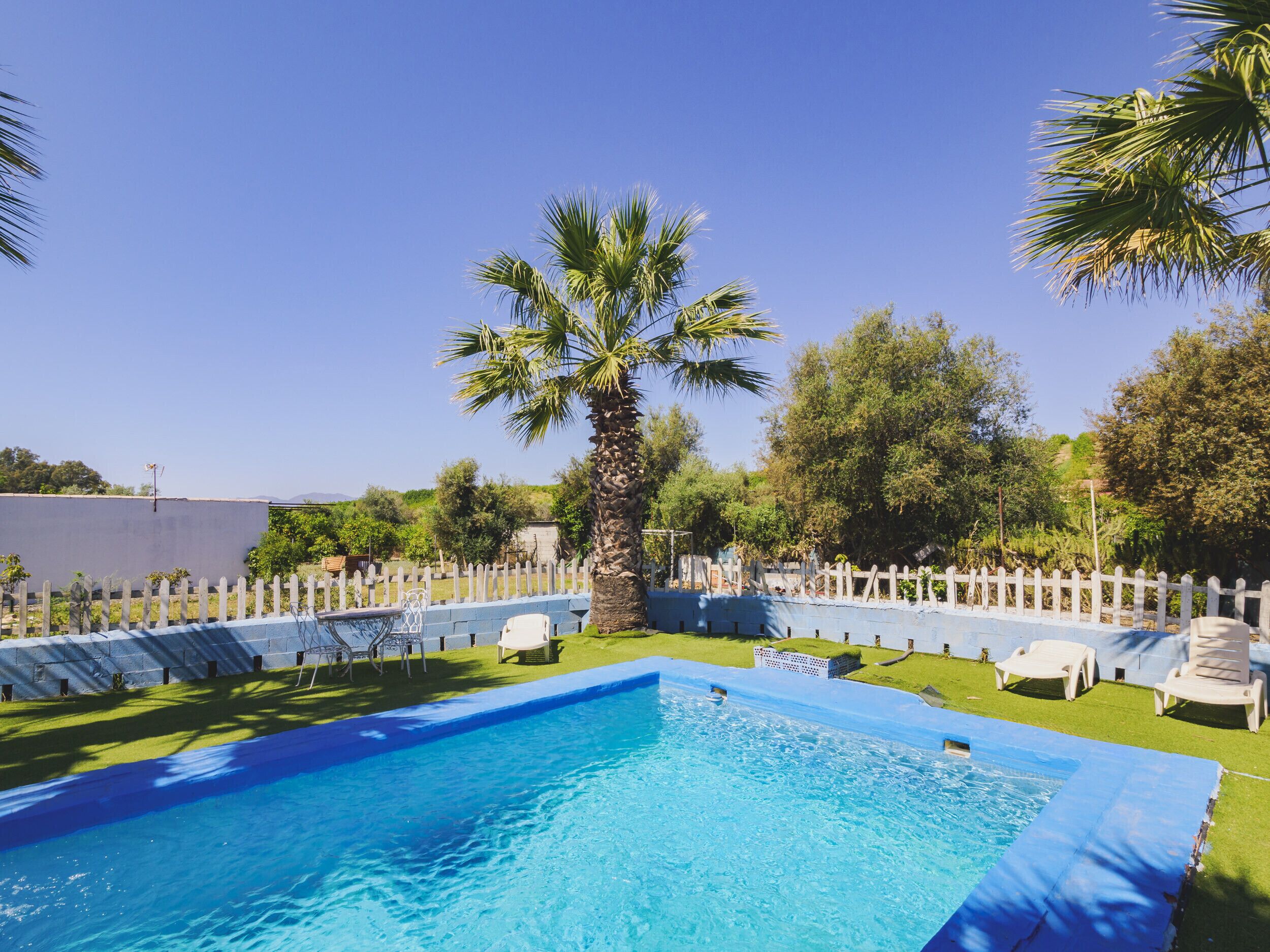 Wonderful rural house in Pizarra with private pool.