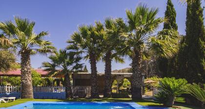 Cubo's Finca La Parra / private pool / BBQ / free Wi-Fi