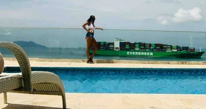 H1B Panama Canal & Panama City Oceanfront Studio/Apartment with own Cozy Balcony