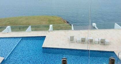 H1B Panama Canal & Panama City Oceanfront Studio/Apartment with own Cozy Balcony