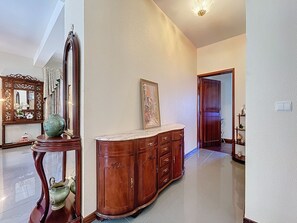 Nhà | 4 phòng ngủ