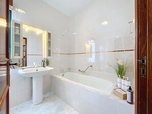 Hus | 4 sovrum