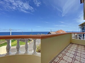 House | 4 bedrooms - Villa Mar by Atlantic Holiday (Porto Moniz)
