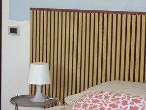 3 chambres, bureau, Wi-Fi, draps fournis
