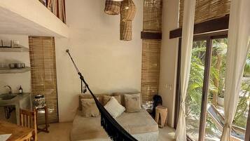 Luxury Bungalow, Pool View | Living area