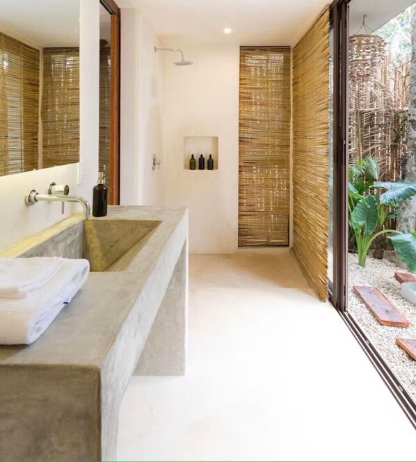 Luxury Bungalow, Pool View | Bathroom | Shower, towels, soap, shampoo