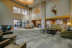 Sala de estar en el lobby