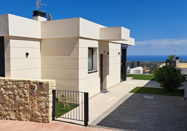 Exterior - Bungalow (4 pers.) with panoramic views of the Mediterranean in Polop (Polop)