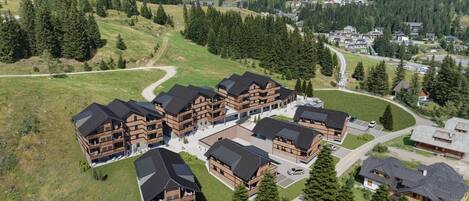 المنشأة من الخارج