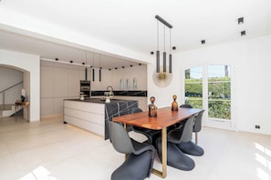 Apartment | Dining - Sumptuous Villa - AC- 6br- 12p- Cannes (Cannes)