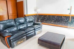 Interior - Hi Quality Dago by My Hospitality (Coblong)