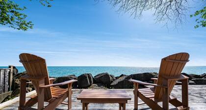 Sunroom Shores Lake House 3 BDRM Retreat