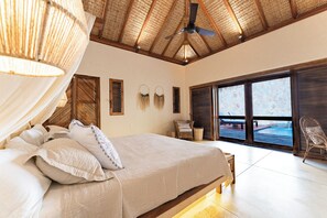 4 bedrooms, desk, iron/ironing board, WiFi - Beachside Serenity & Architectural Elegance (Huatulco)