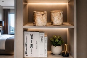 Ảnh chưa phân loại, 2 trong số 24 ảnh, nút