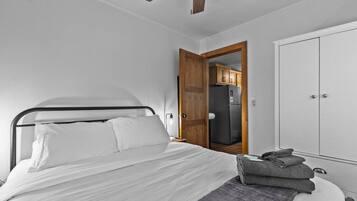 2 bedrooms, iron/ironing board, travel crib, WiFi