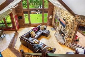 Smart TV, fireplace, DVD player, books