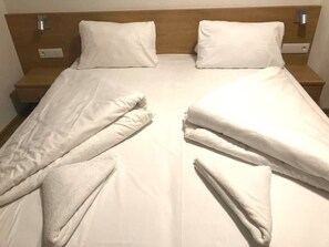 House | 3 bedrooms, bed sheets