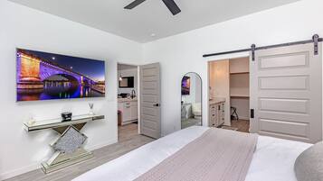 4 bedrooms, desk, iron/ironing board, free WiFi