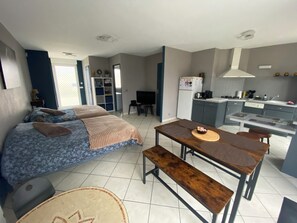 1 Schlafzimmer, Bügeleisen/Bügelbrett, Reisekinderbett, kostenloses WLAN