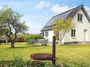 House | Property grounds