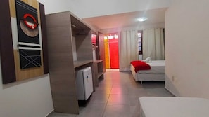 Quarto triplo básico, 1 quarto | 1 quarto, Wi-Fi de cortesia, roupa de cama