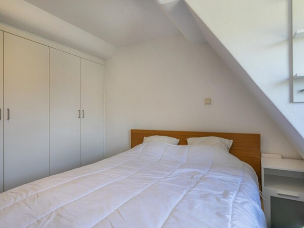 Căn hộ | 1 phòng ngủ, trang bị nội thất với thiết kế riêng biệt 