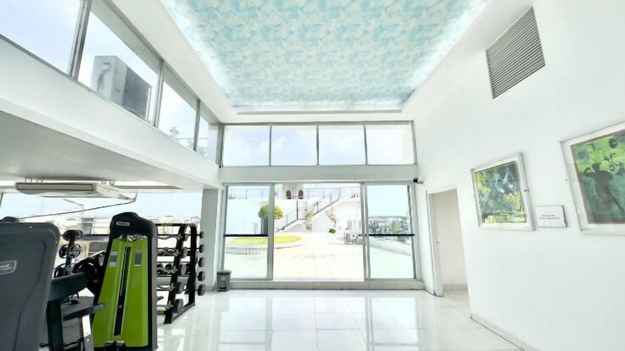 600sqft 2 Luxury Studio with Gym & Pool