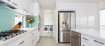 Breaksea Beach House - Modern Luxury close to Fremantle