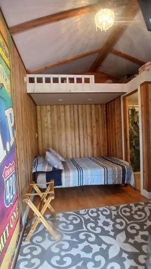 1 bedroom, WiFi, bed sheets