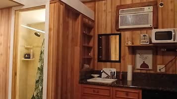 1 habitación, wifi y ropa de cama
