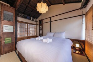 1 bedroom, iron/ironing board, Internet