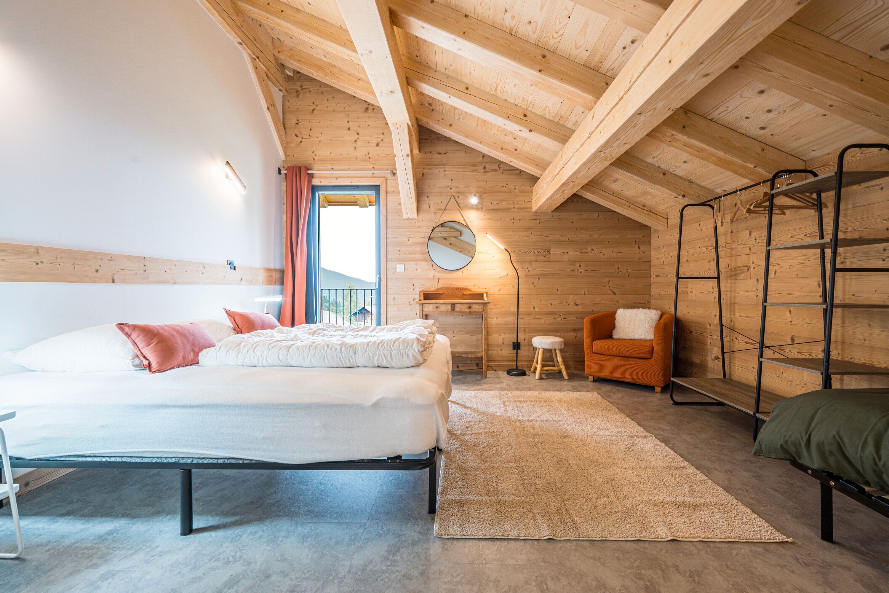 4 camere, Wi-Fi gratuito, lenzuola