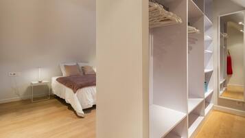 Nhà | 3 phòng ngủ, trang bị nội thất với thiết kế riêng biệt