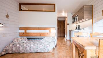 Strykejern/-brett, wi-fi (inkludert) og sengetøy