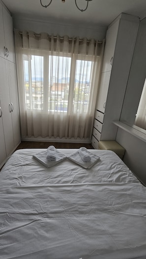 2 chambres, fer et planche à repasser, Wi-Fi gratuit