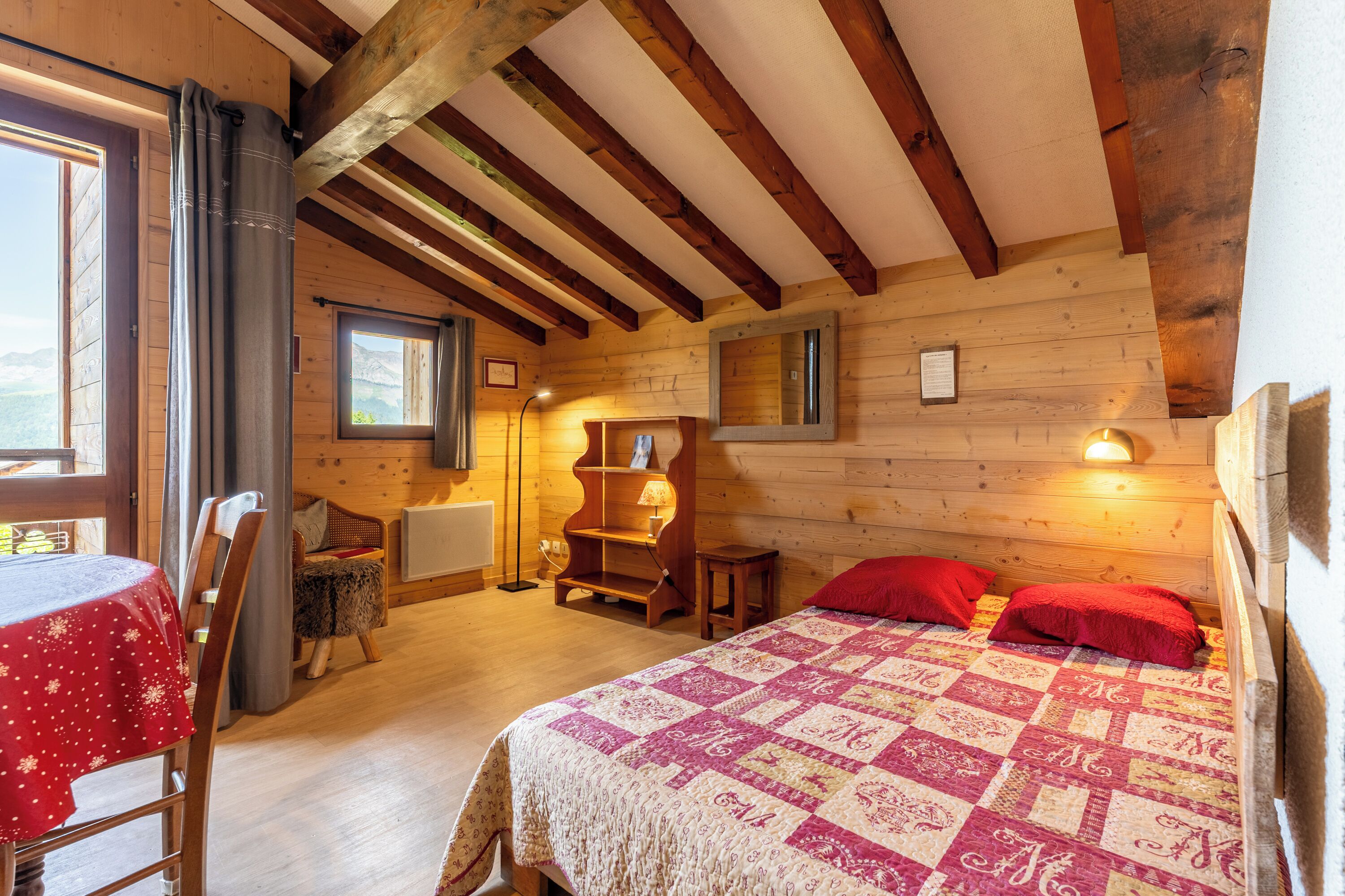 Strykejern/-brett, wi-fi (inkludert) og sengetøy