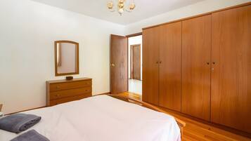 5 chambres, fer et planche Ă repasser, Wi-Fi gratuit, draps fournis