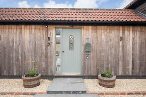 Exterior detail - The Old Dairy: A Stunning Detached Rural Retreat (Crudwell)