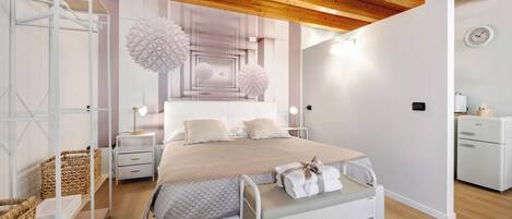 Bügeleisen/Bügelbrett, kostenloses WLAN, Bettwäsche