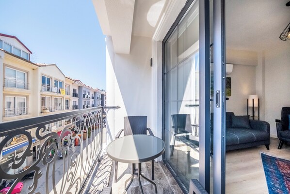 Property grounds - Cozy retreat in central Fethiye near marina (Fethiye)