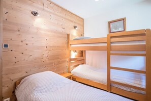 3 Schlafzimmer, Bügeleisen/Bügelbrett, kostenloses WLAN