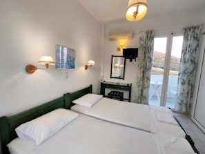 1 bedroom, free WiFi, bed sheets