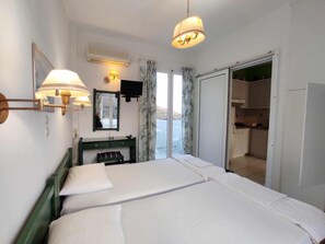 1 bedroom, free WiFi, bed sheets
