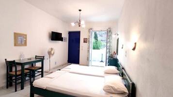 1 bedroom, free WiFi, bed sheets