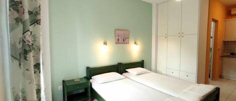 1 makuuhuone, ilmainen Wi-Fi, vuodevaatteet