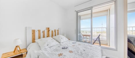 1 bedroom, iron/ironing board